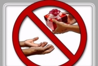 О законодательном запрете дарить и получать подарки чиновникам